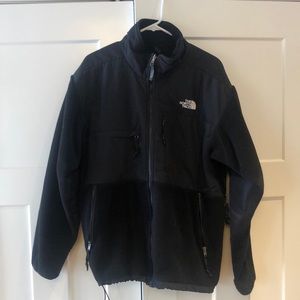 Large Mens North Face Denali jacket.  Like new condition!!